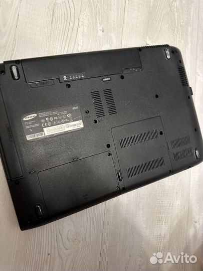 Ноутбук samsung np-r590