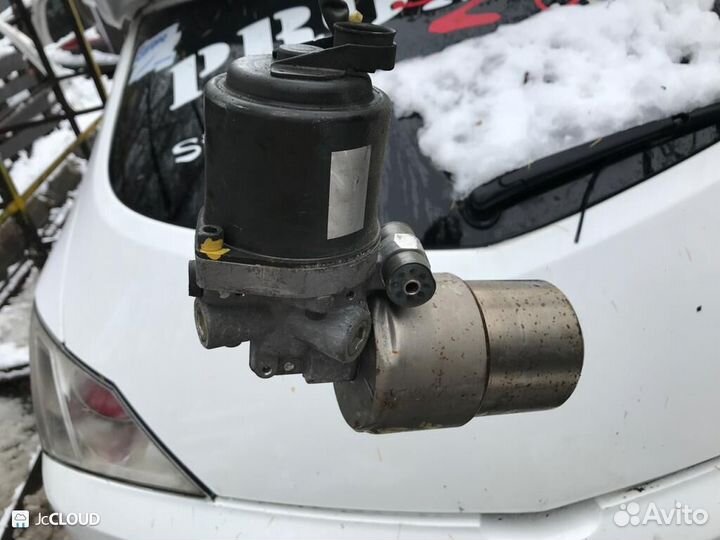 Главный тормозной цилиндр на mitsubishi pajero V63