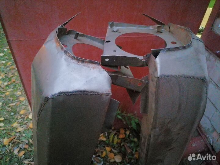 Крылья передние газ 24