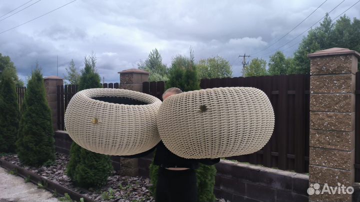 Кашпо из Ротанга. Гигант. Ручная работа. Вазоны
