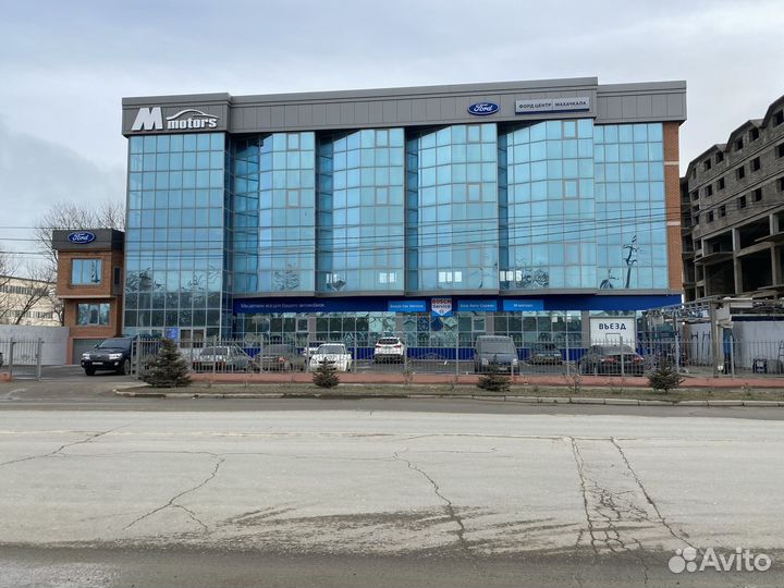 Управляющий автосервисом