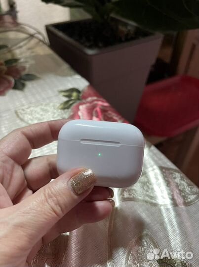 Наушник airpods pro