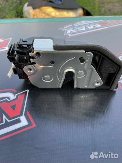 Замок задний левый BMW 3 Series F31 2016