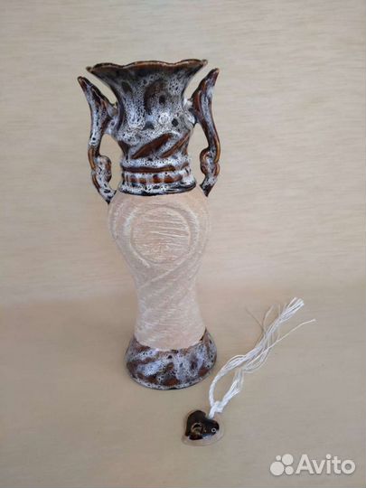 Керамическая ваза для цветов