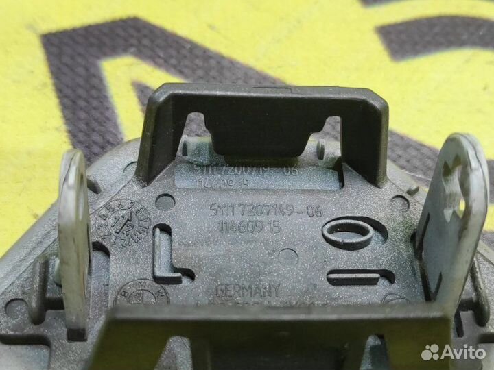 Крышка форсунки омывателя передняя левая Bmw