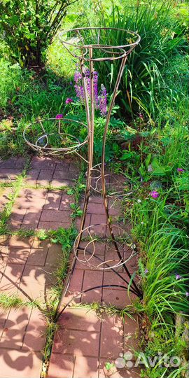 Подставка для цветов напольная металлическая