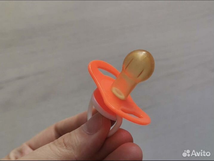 Прокладки для груди, накладки, пустышки