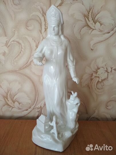 Фарфоровые статуэтки времен СССР