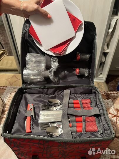 Термосумка с набором приборов