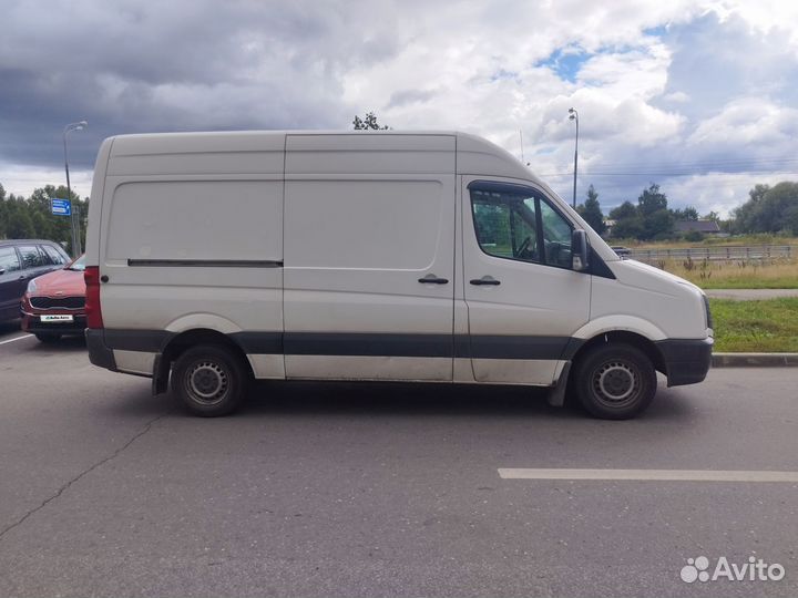 Volkswagen Crafter цельнометаллический, 2011