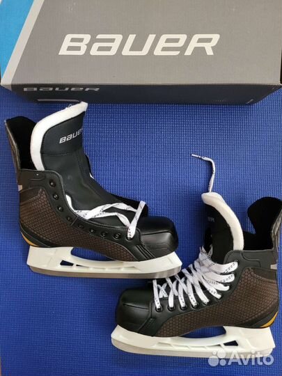 Хоккейные коньки bauer