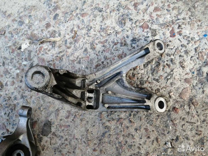 Кронштейн МКПП Форд фокус 2 1.8 дизель