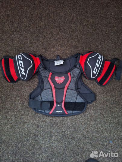 Нагрудник хоккейный и локти