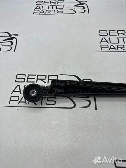 Поводок дворника задний Volkswagen Touareg 7L 3.2