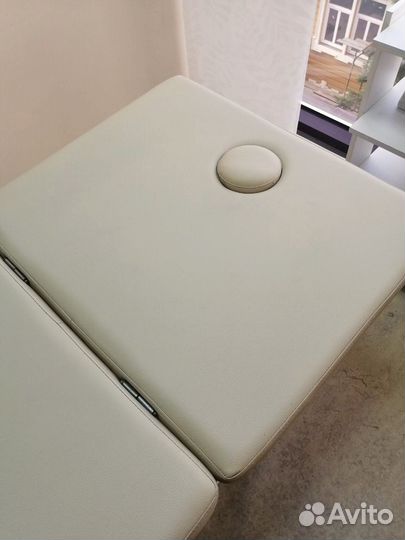 Массажная / косметологическая кушетка