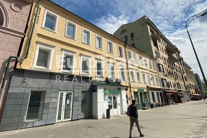 Продам торговое помещение, 477 м²