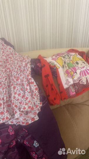 2 пакета детских вещей