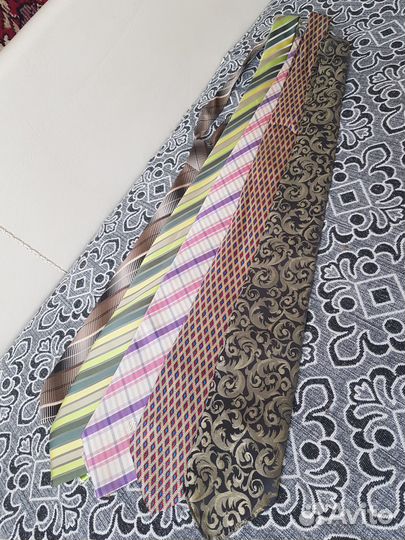 Галстуки разные