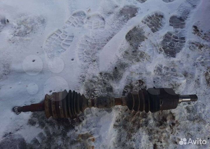 Полуось передняя левая Chrysler Stratus 1999