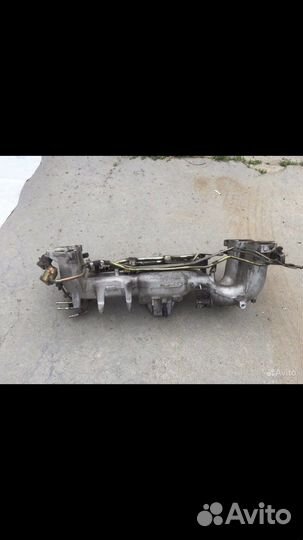 Клапанная крышка и впускной коллектор subaru