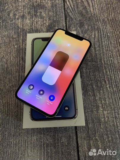 iPhone x 64gb