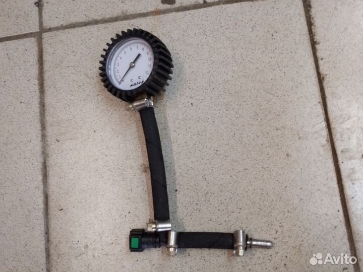 Манометр для измерения давления топлива
