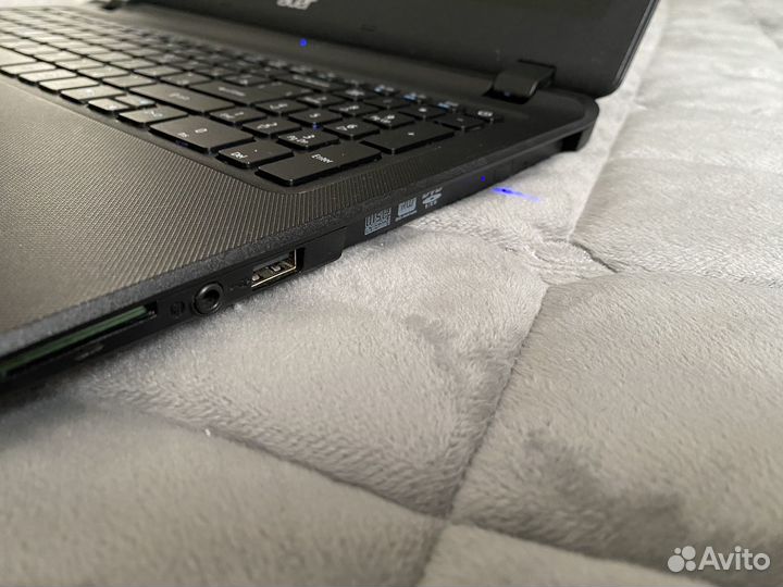 Ноутбук 8гб/128ssd