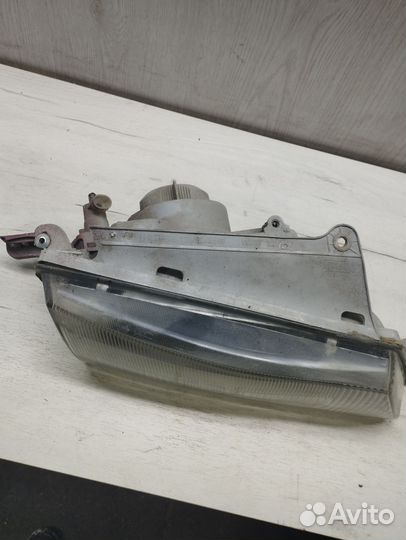 Правая фара Daewoo Nexia Деу Нексия