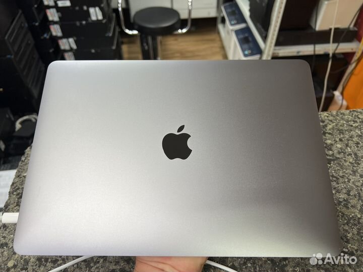 Apple MacBook Pro i5/16gb/1000gb (идеальный)