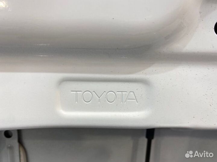 Крышка багажника Toyota Land Cruiser 200 2UZ-FE