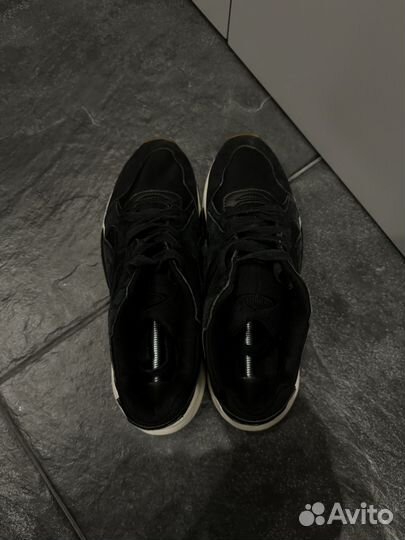 Оригинальные кроссовки Puma 42 размера