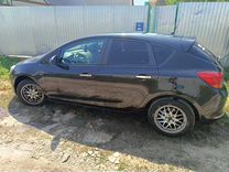 Opel Astra 1.6 MT, 2013, 109 000 км, с пробегом, цена 680 000 руб.