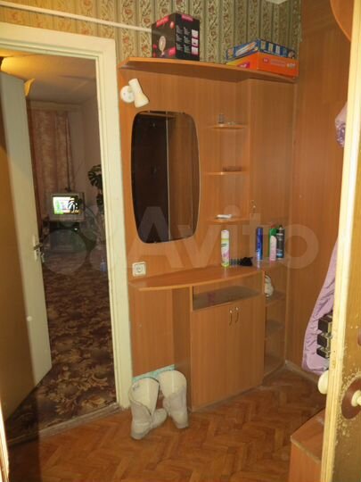 Комната 14 м² в 5-к., 3/5 эт.