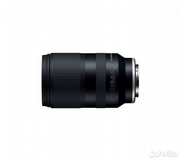 Объектив Tamron 18-300mm f/3.5-6.3 Di III-A VC VXD