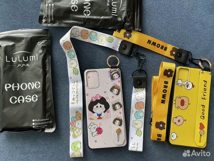 Чехлы на телефон