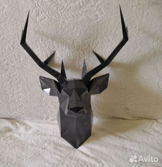 Полигональная фигура: Голова оленя из бумаги декор