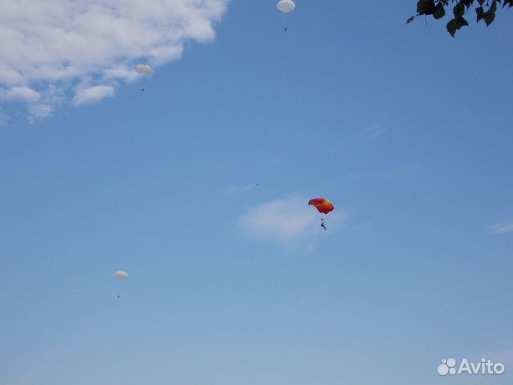 Парашютные прыжки