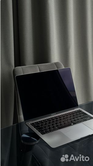 Apple MacBook Air 13 inch 2019 i5/128/8