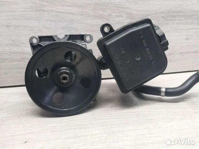 Насос гур Mercedes M112