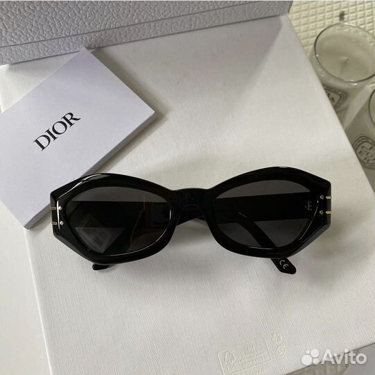 Солнцезащитные очки Christian Dior