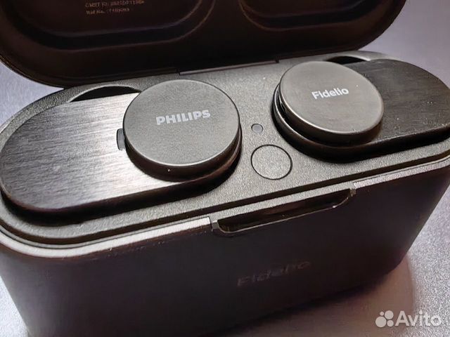 Замечательный вариант TWS - Philips Fidelio T1 объявление продам