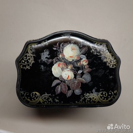 Жестянные коробки