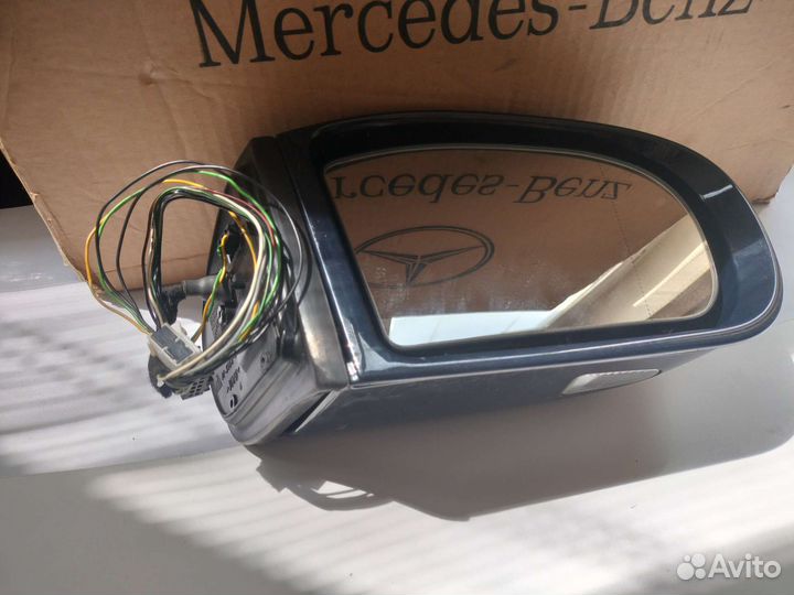 Зеркало правое складное Мерседес 211
