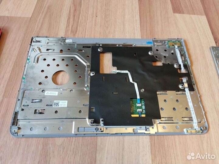 Dell Inspiron M5010 по запчастям