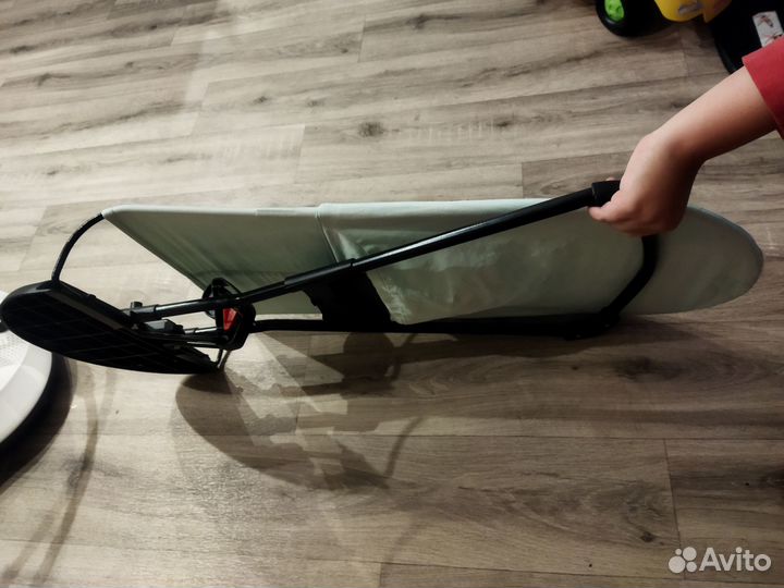 Шезлонг детский