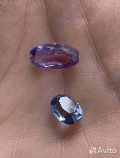 Камни из золотых украшений