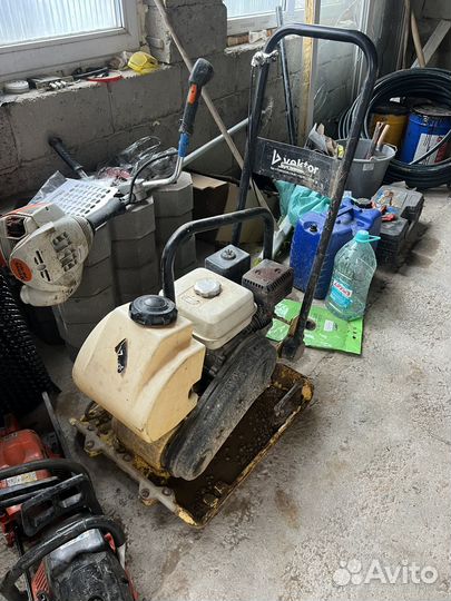 Виброплита vector