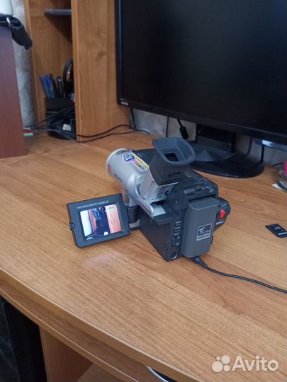 Видеокамера samsung VP-L850 c кассетами