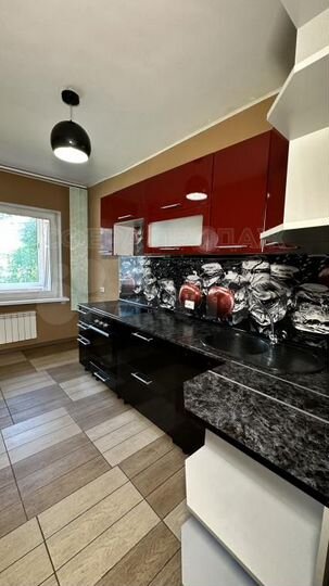 3-к. квартира, 70 м², 1/9 эт.