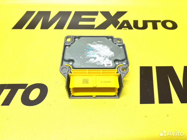 Блок управления srs air bag Audi A4 B7